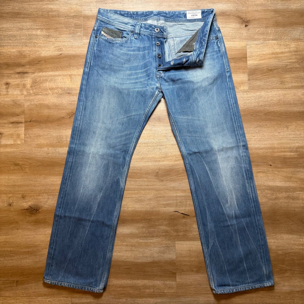 Diesel Viker Jeans Mens 33x30 Blue Straight Leg Distressed Denim Wash 008C0